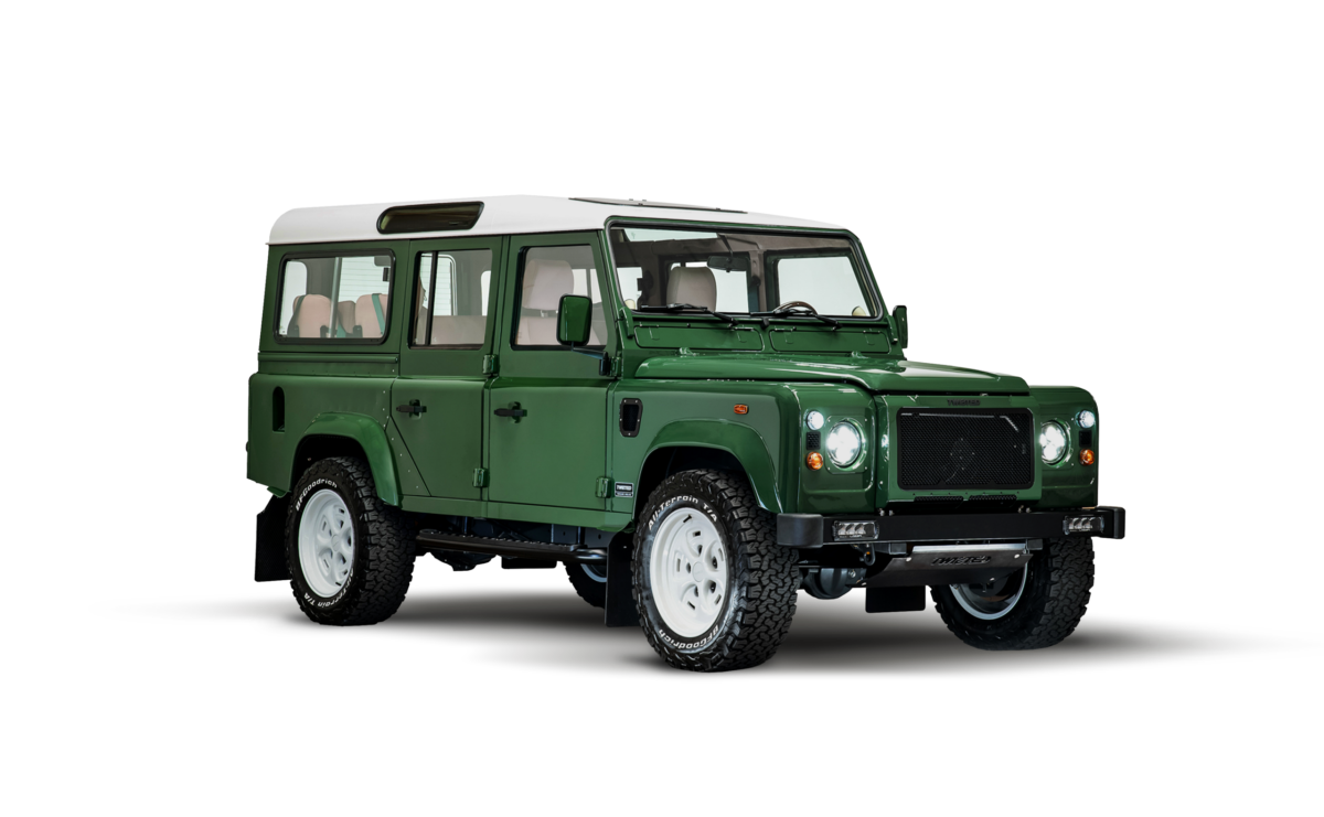 Defender 110 TD5 Green Qtr Front